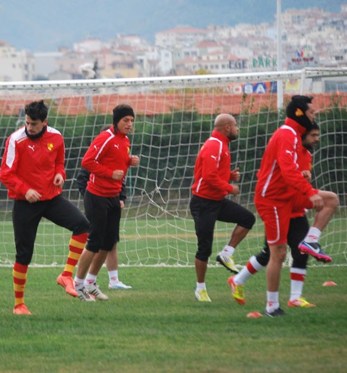 Göztepe, Gaziantep Büyükşehir Belediyespor Maçı Hazırlıklarına Devam Ediyor