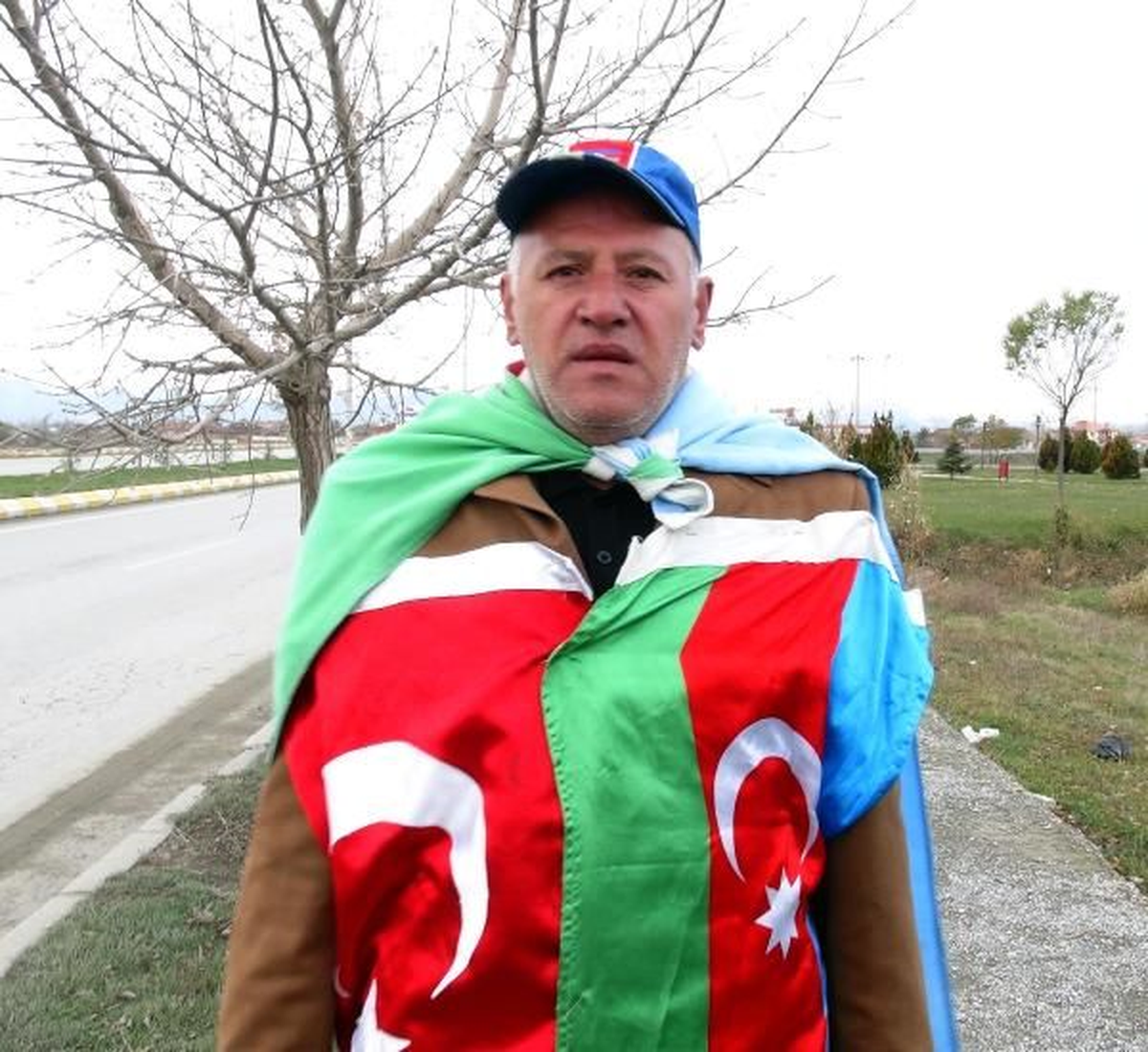 Hocalı Katliamına Dikkati Çekmek İçin Yürüyen Bayramlı, Erzincan\'da