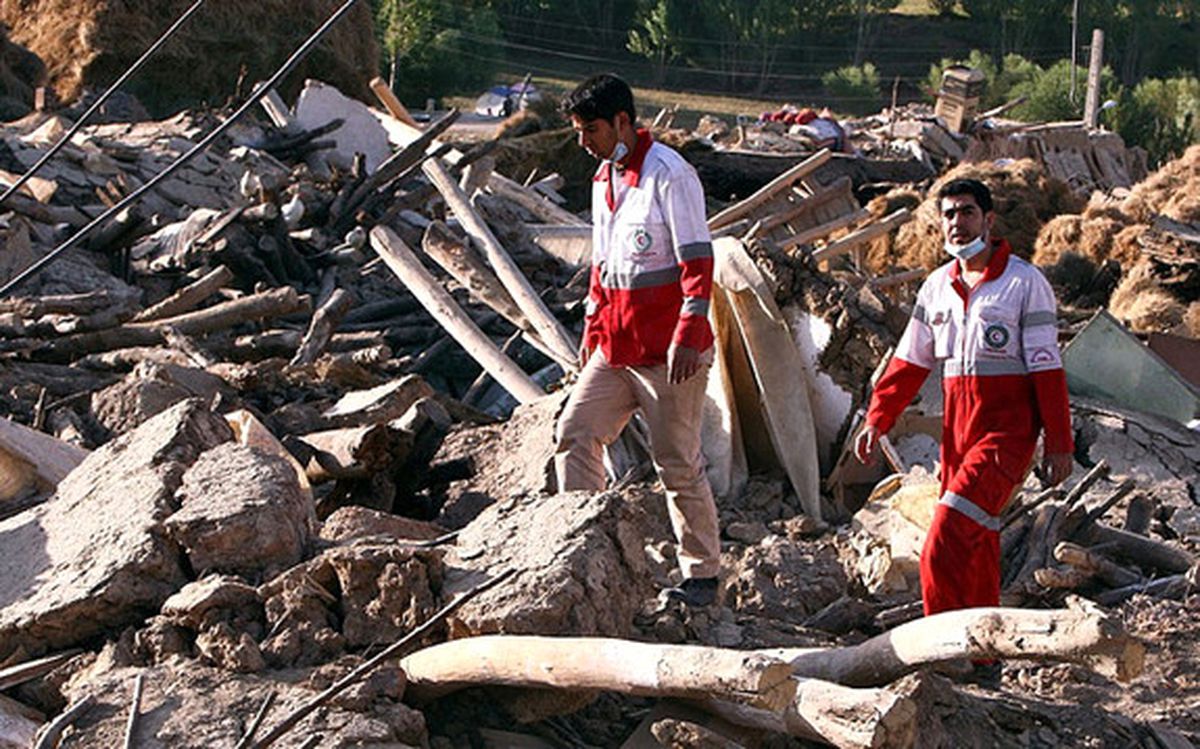 İran\'da Deprem: 5 Ölü, 20 Yaralı