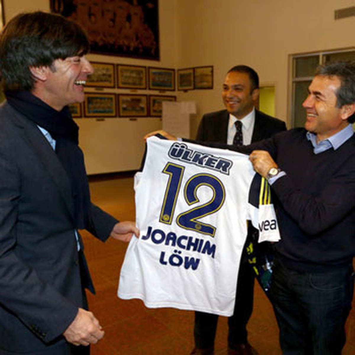Joachim Löw\'den Fenerbahçe\'ye Ziyaret