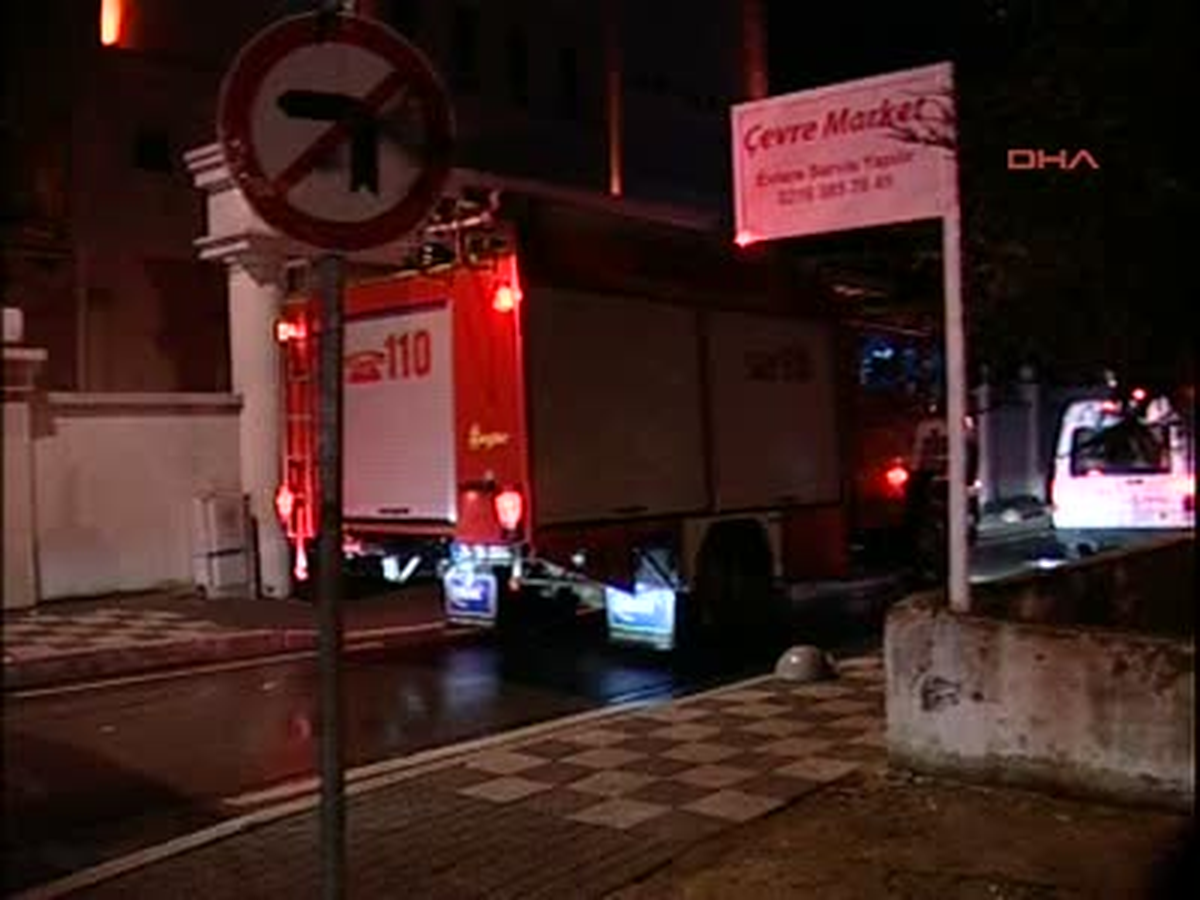Kadıköy\'de Özel Bir Okulda Yangın