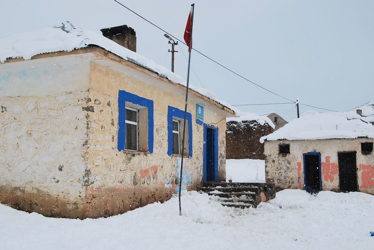 Kar Yağışı En Çok Öğrencileri Sevindirdi