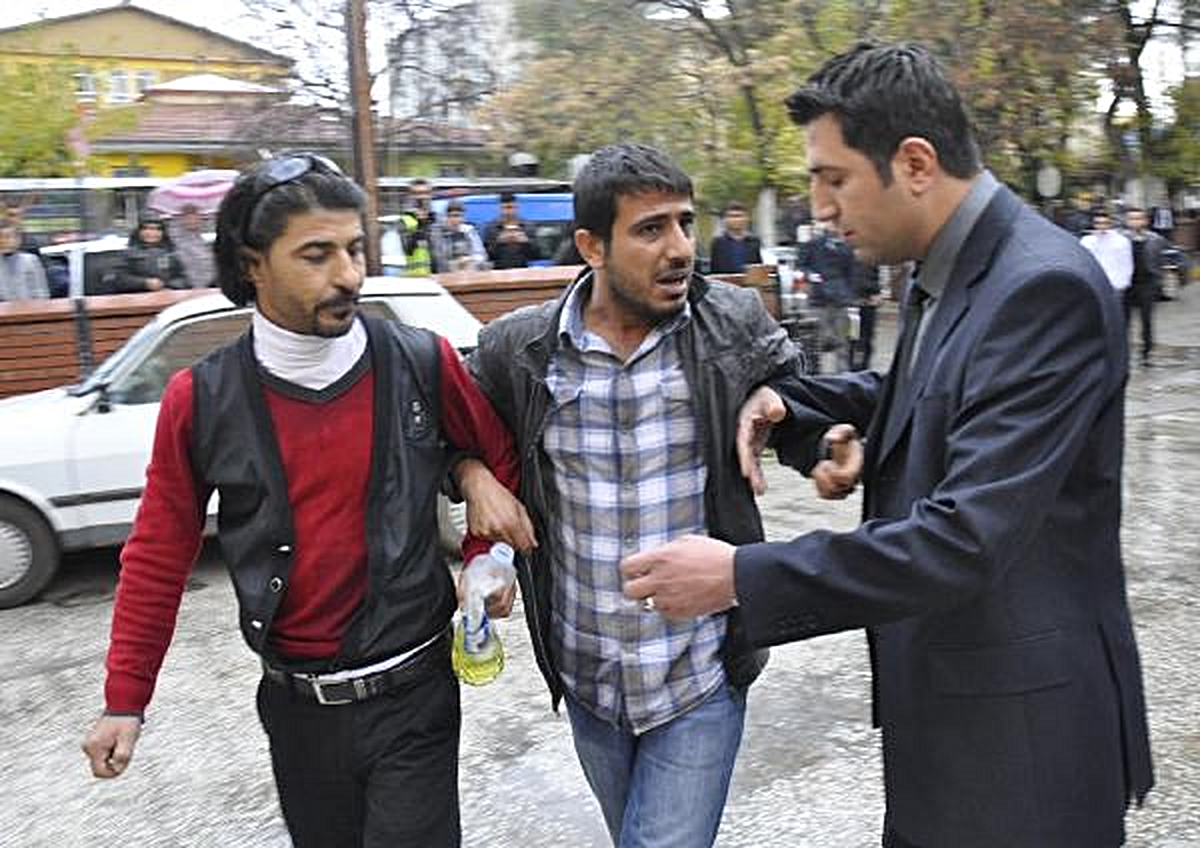 Kaymakamlık Bahçesinde Benzinli Şov