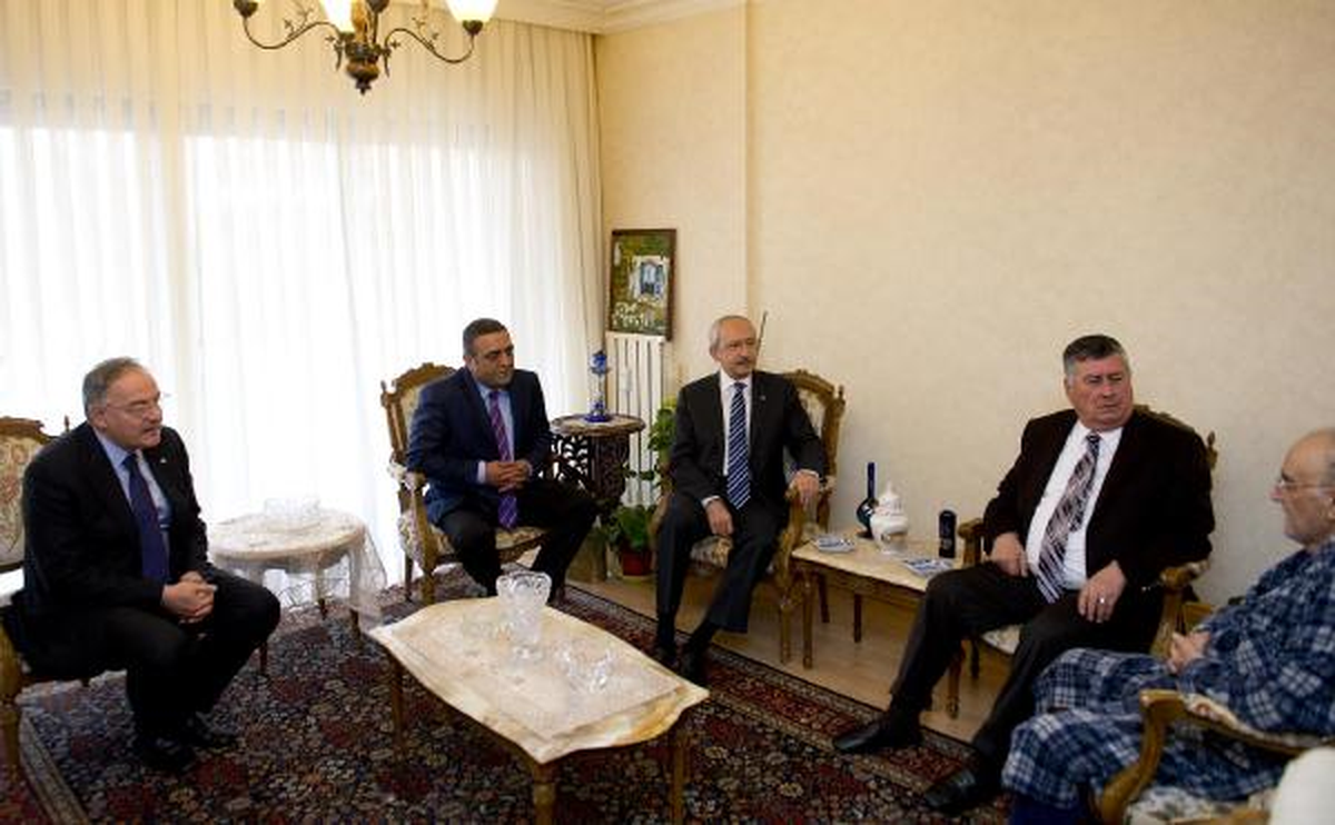 Kılıçdaroğlu, Şerafettin Elçi\'yi Ziyaret Etti