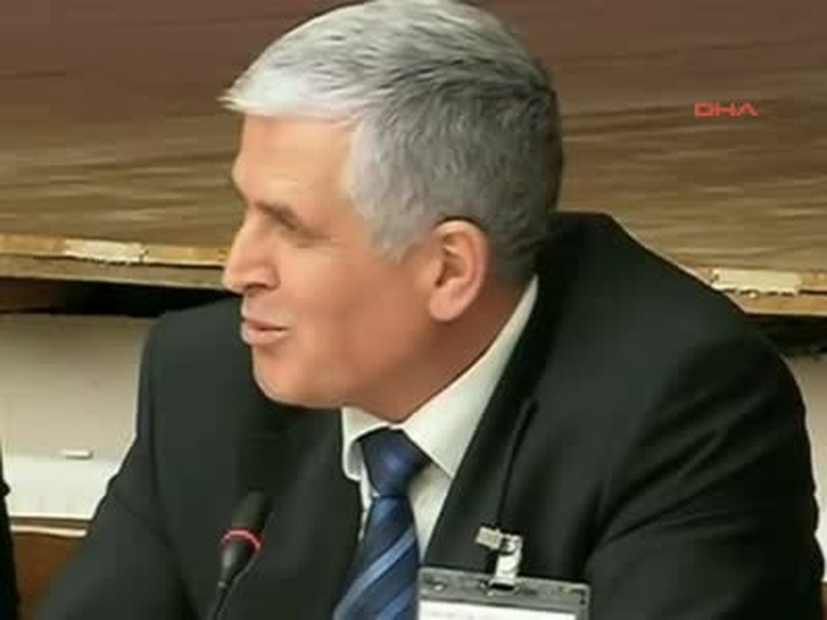 Kosova İçişleri Bakanı Bayram Recepi \'13 Yıldır Telefonlarımız Dinleniyor