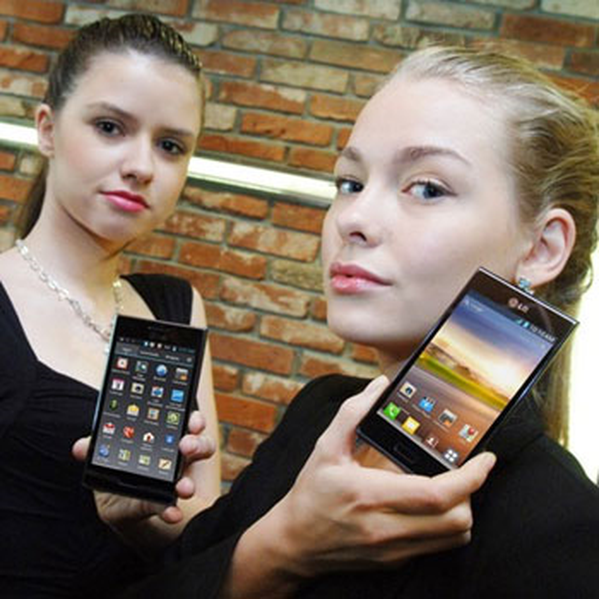 LG Optimus VU Alan İlk 750 Kişiye Avrupa Uçuşu Bedava