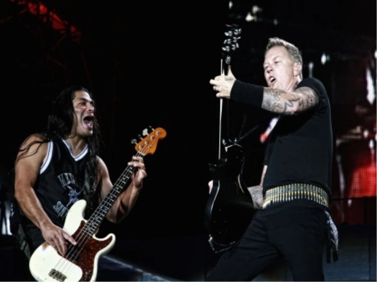 Metallica Sonunda İnternette