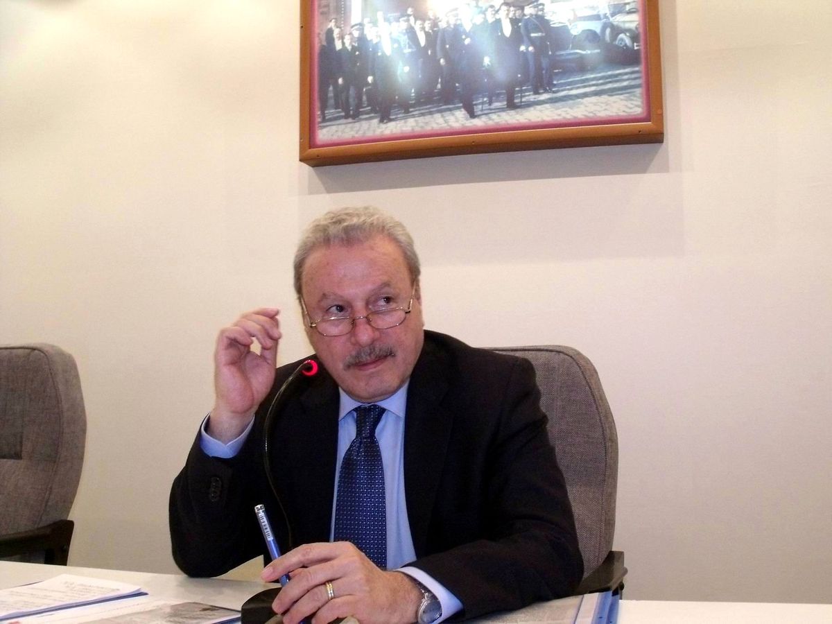 Salihli\'de Hayvan Barınağı Projesi "Şimdilik" Rafa Kaldırıldı