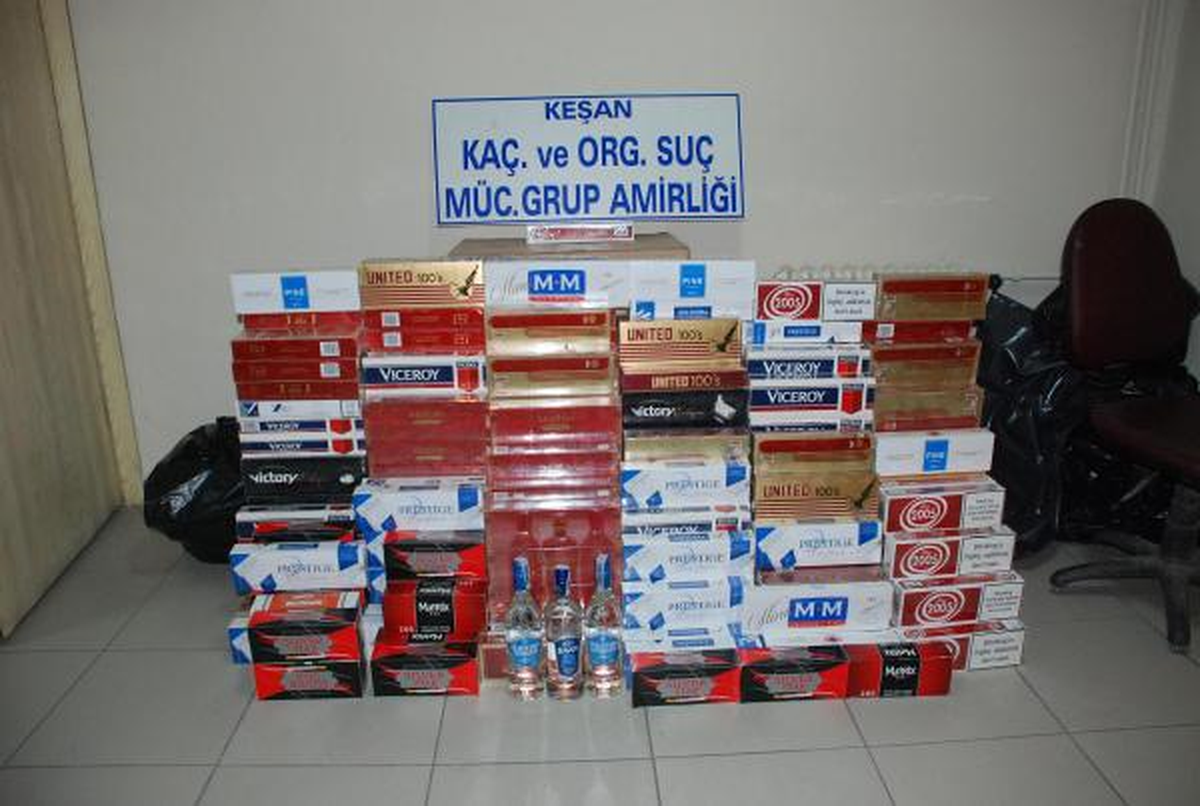 Uzunköprü\'de 3 Bin 159 Paket Kaçak Sigara Ele Geçirildi