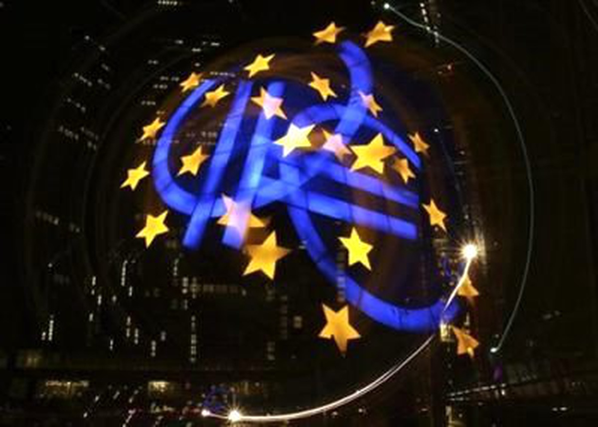Yavaşlayan Ticaret Euro\'yu Resesyona İtiyor