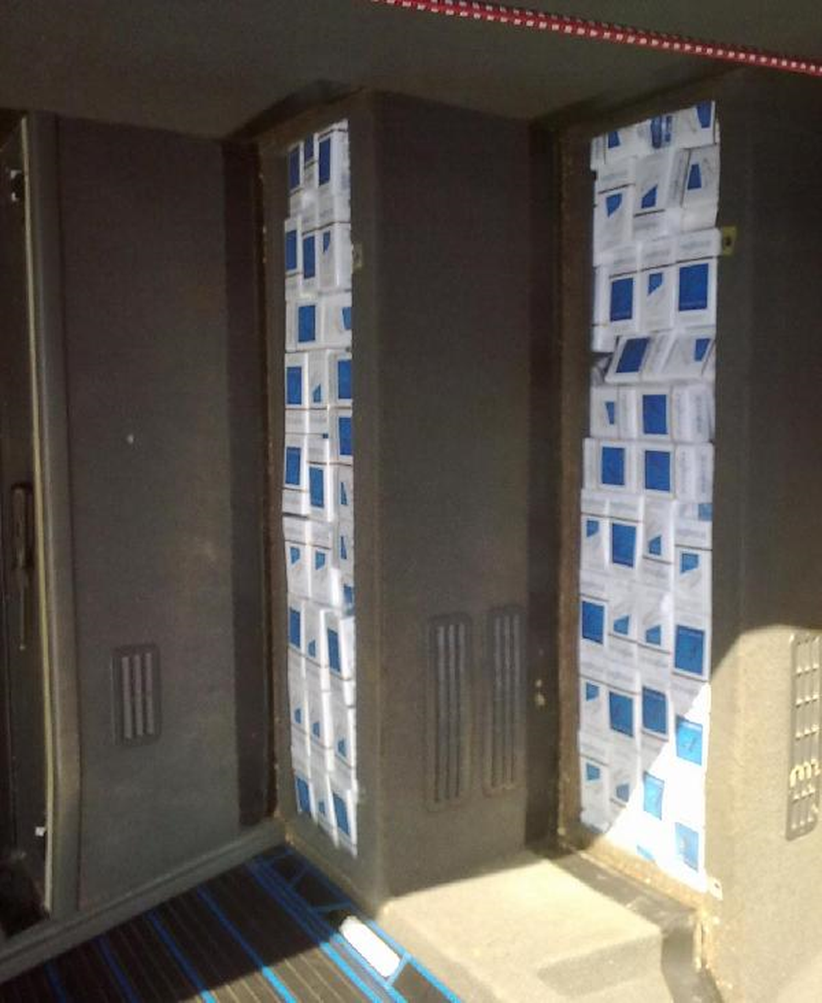 Yolcu Otobüsünde 4 Bin 350 Paket Kaçak Sigara Ele Geçirildi