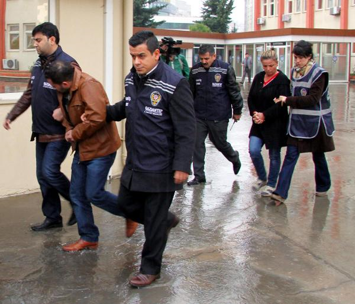 Kocasını Çamaşır Suyuyla Öldürdü