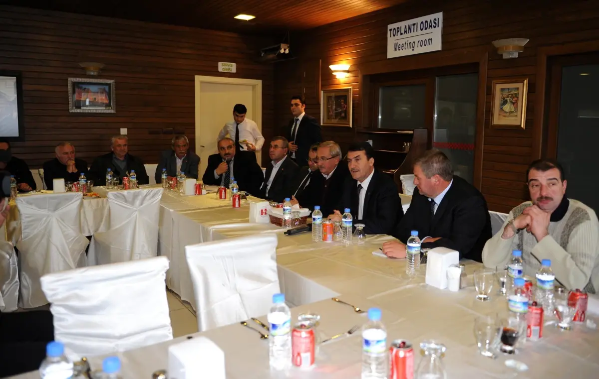 Başkan Dündar, Dağ Köylerinin Muhtarlarını Dinledi