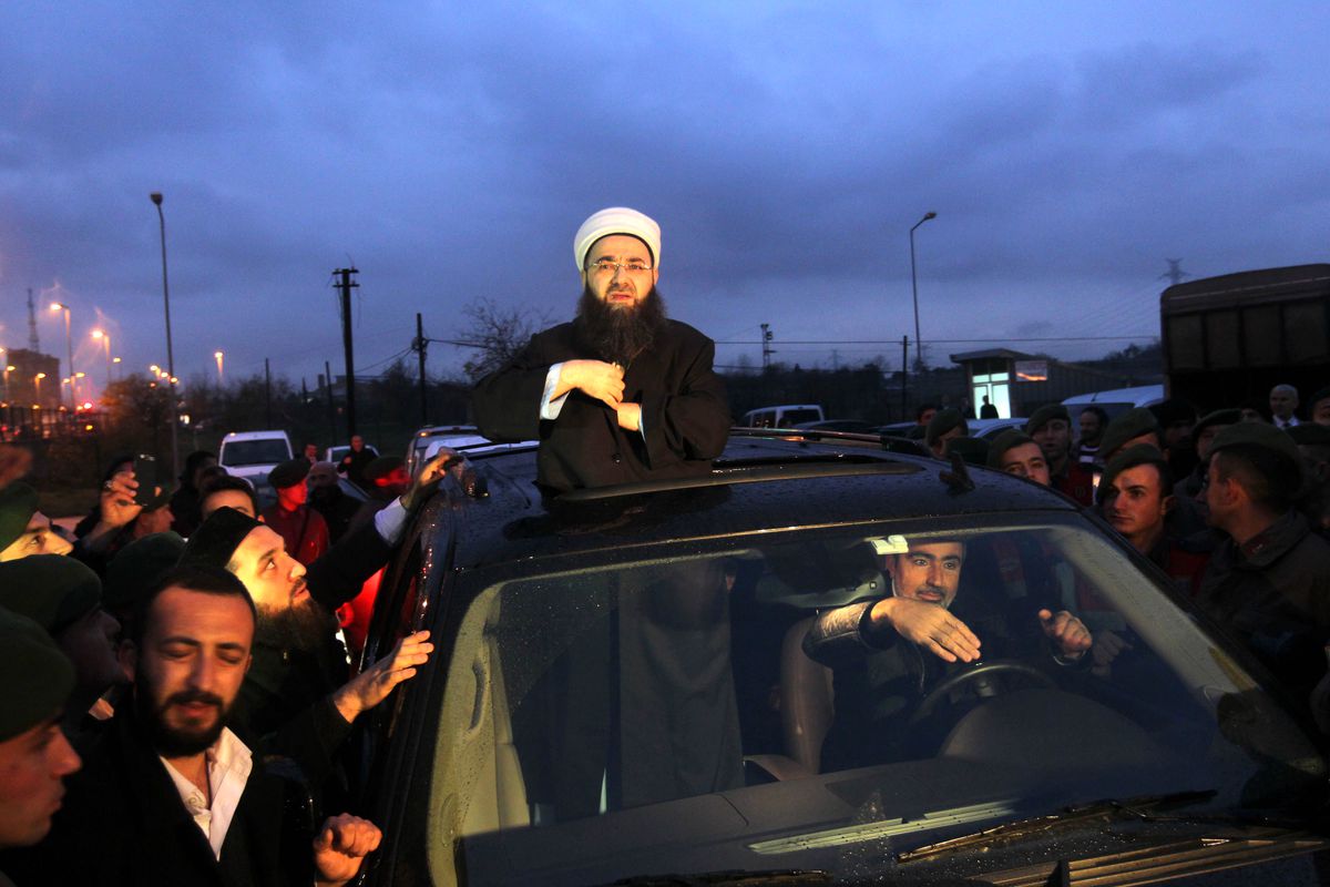 Cübbeli Ahmet Hoca Cezaevinden Ayrıldı )