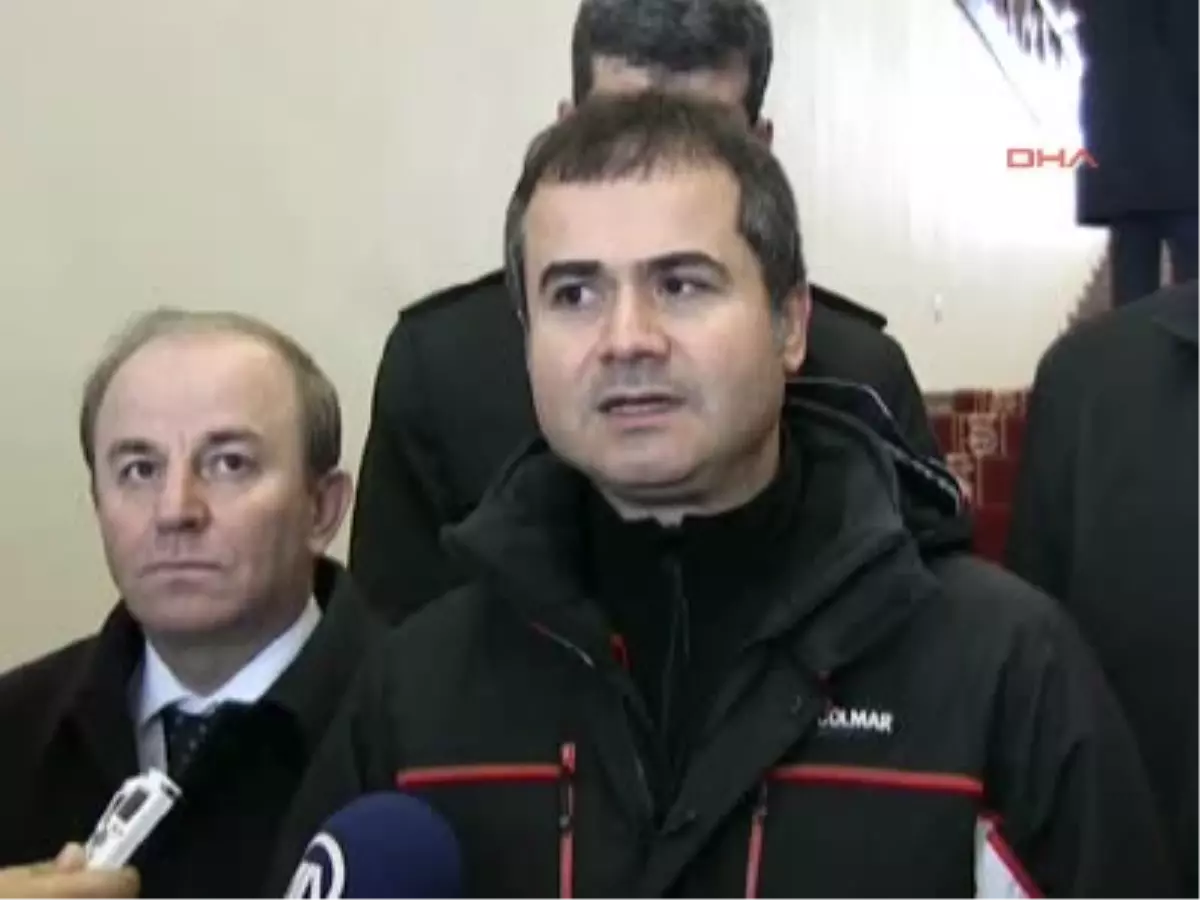 Erzurum2bakan Suat Kılıç, Karda Nöbet Tutan Kadın Askere Şaşırdı