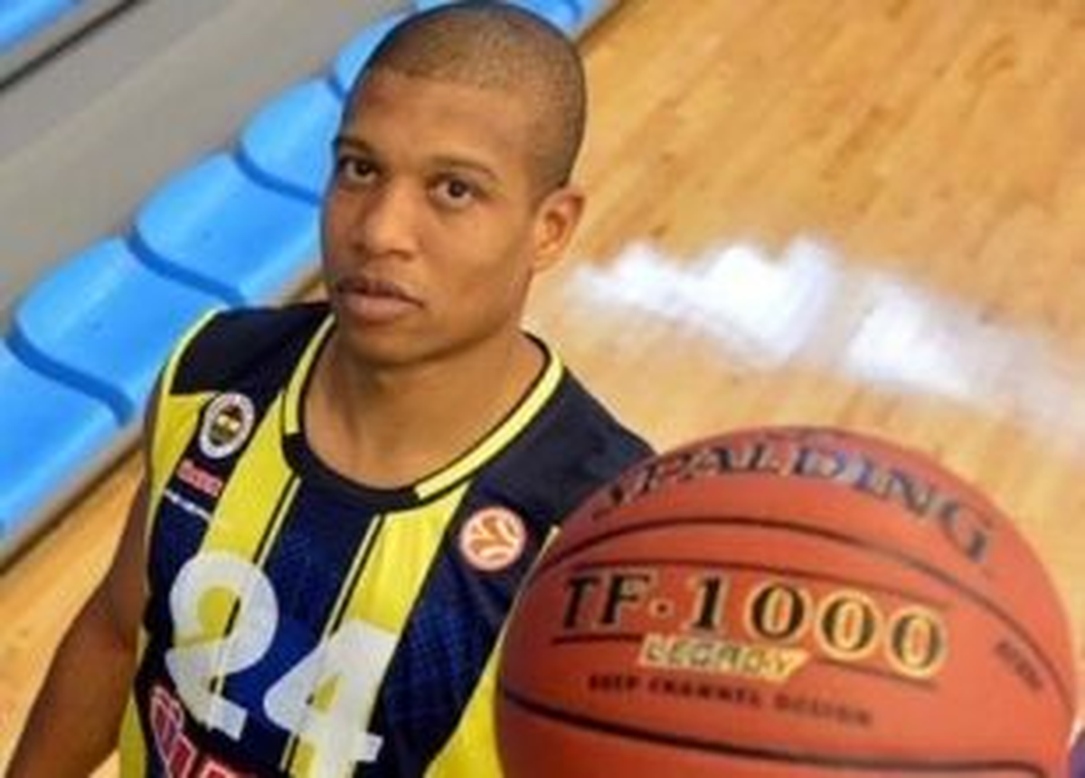 Fenerbahçe Kulübü\'nden Mike Batiste Açıklaması