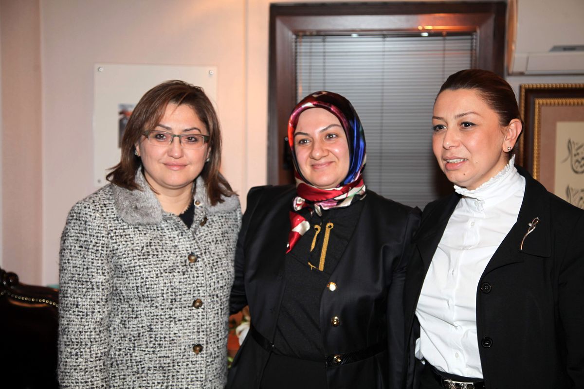 İş Kadınları Ankara\'da Ziyaretlerde Bulundu