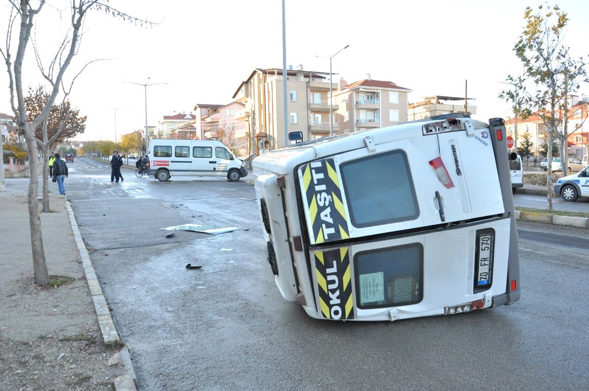 Karaman\'da Trafik Kazası: 5 Yaralı