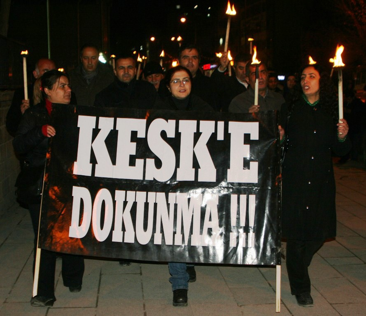 Kesk Üyelerinden Meşaleli Basın Açıklaması