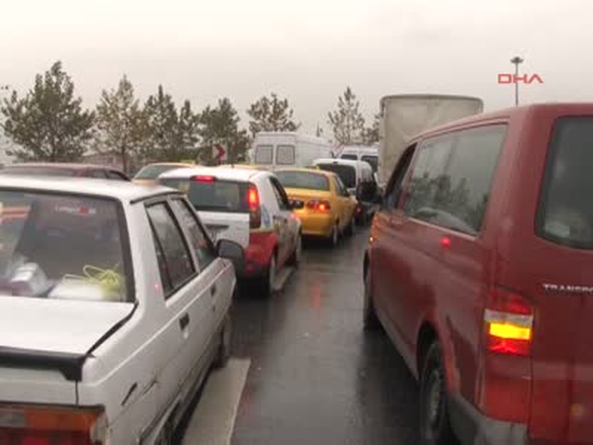 Metris Cezaevi\'nde Cübbeli Trafiği