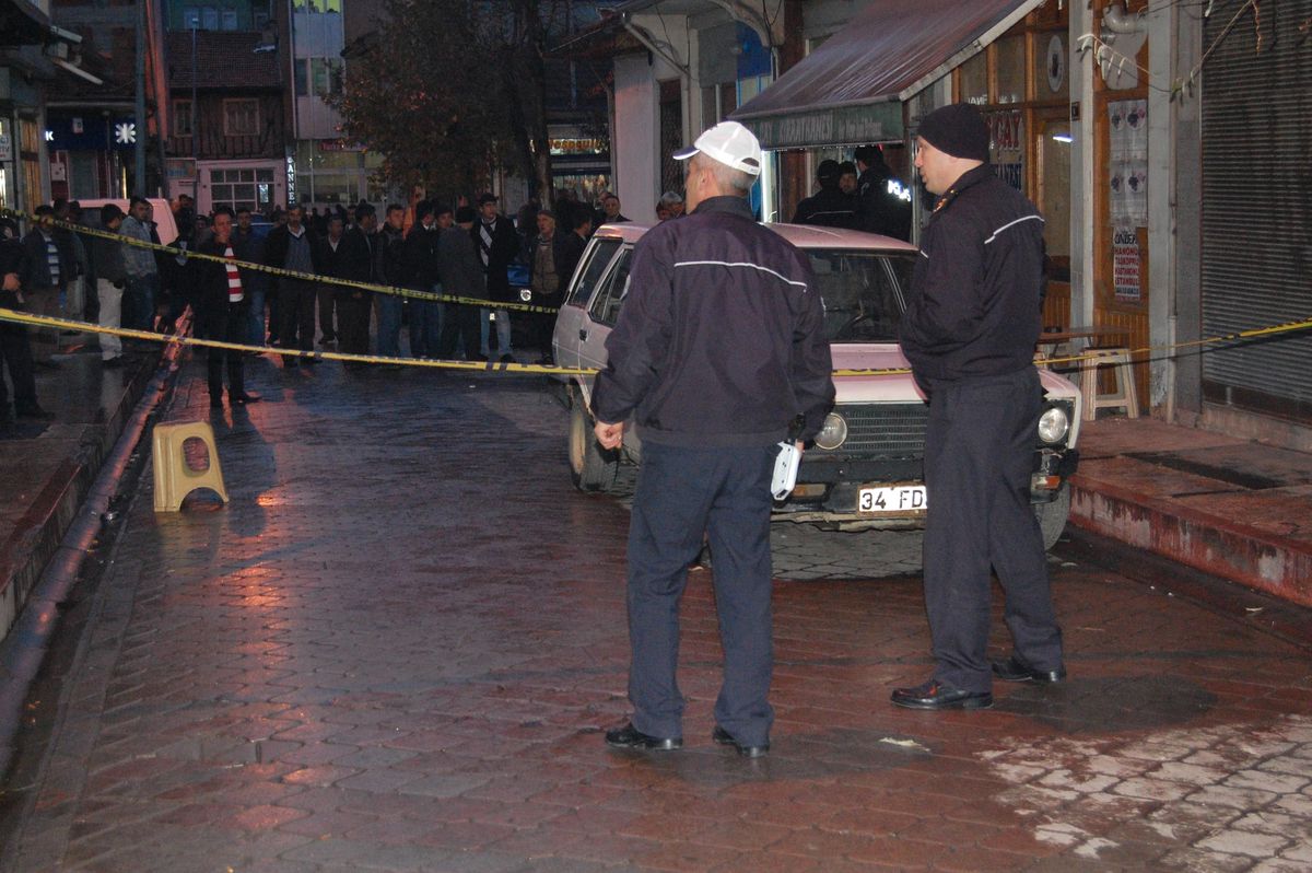 Muhtar Silahına Davrandı