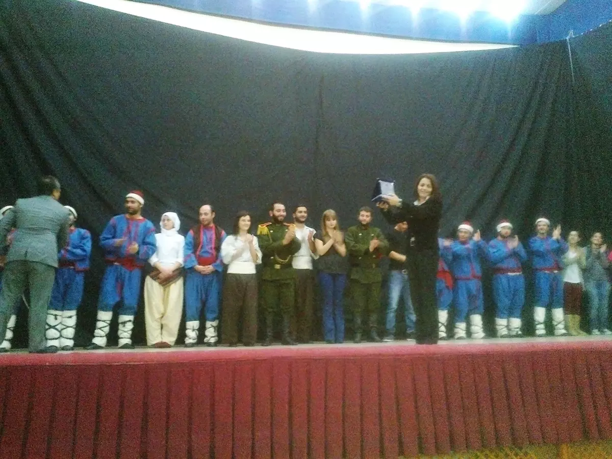 Öğrenciler 'Vatan Yahut Silistre'yi Sahneledi