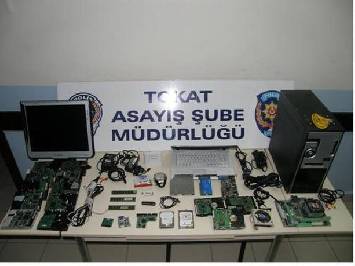 Okuldan Bilgisayar Çalan Şüpheli Tutuklandı