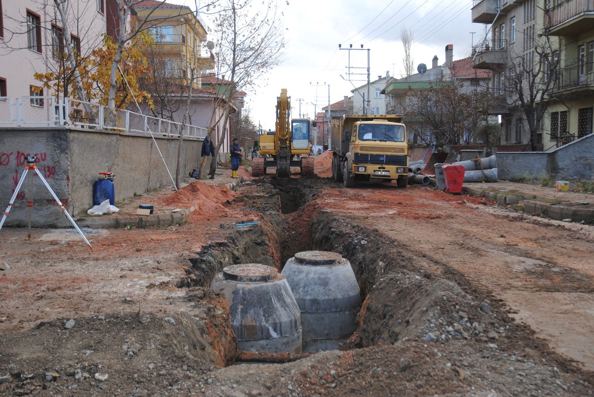 Tavşanlı\'da Altyapı Çalışmaları