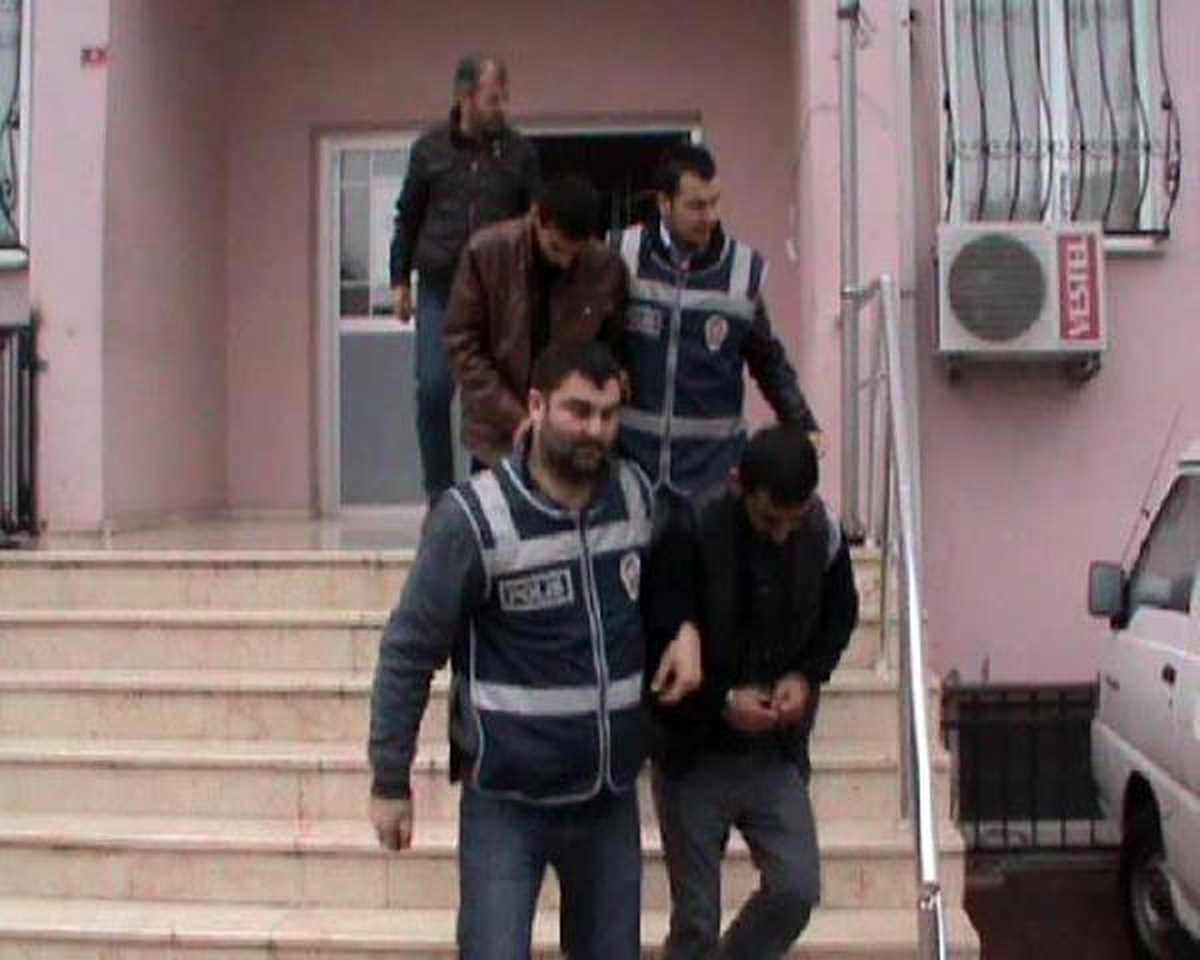 Tem\'de Durdurulan Otomobilde 60 Kilo Eroin Ele Geçirildi