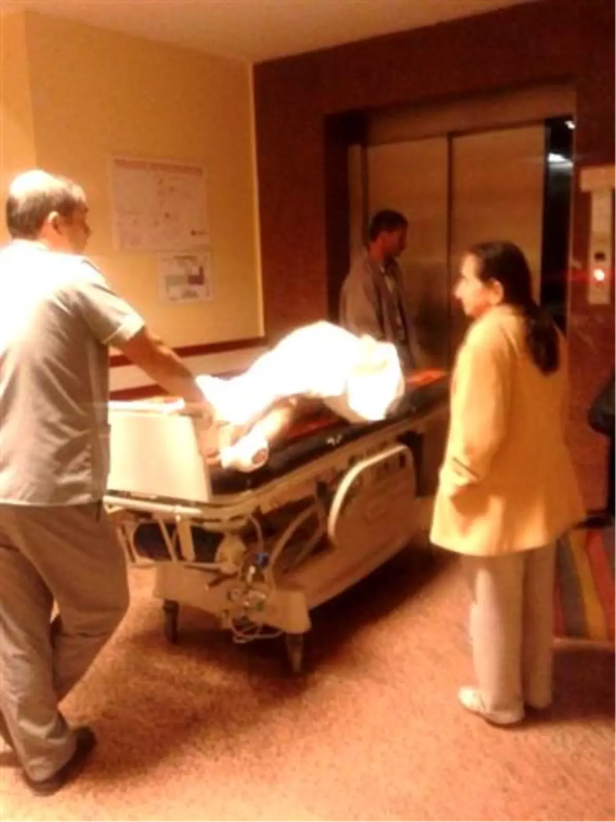 Toprak Kaydı, 3 İşçi Yaralandı