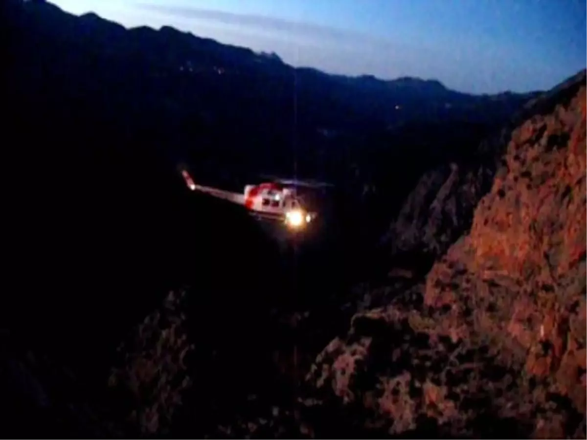 Uçurumdan Düşerek Yaralandı, Afad Kurtardı