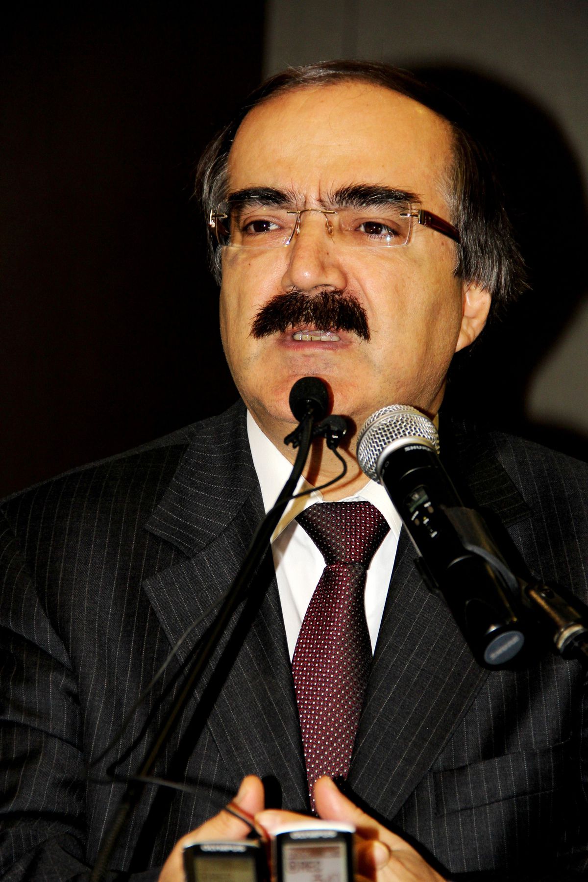 Vali Coş: "Adana\'da Bir İmar Kirliliği ile Karşı Karşıyayız"