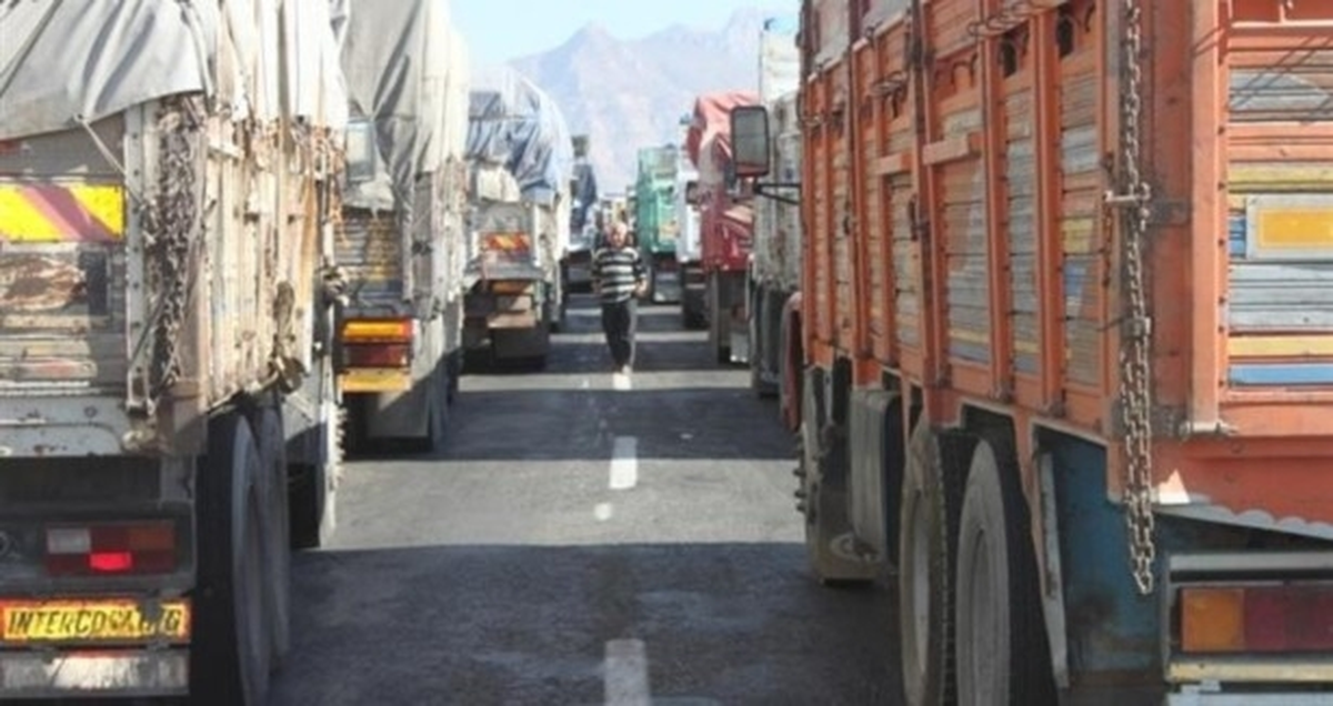 200 Bin Liralık Tır\'ı Bir Günde Parçalamışlar