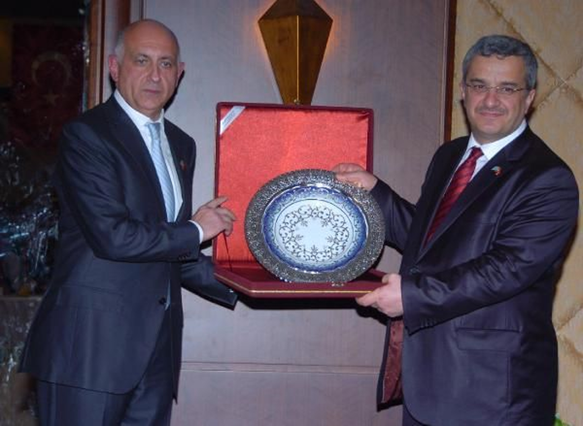 Ali Kibar Kazakistan Fahri Konsolosu Oldu Assan Yönetim Kurulu Başkan Yardımcısı Ali Kibar'a...