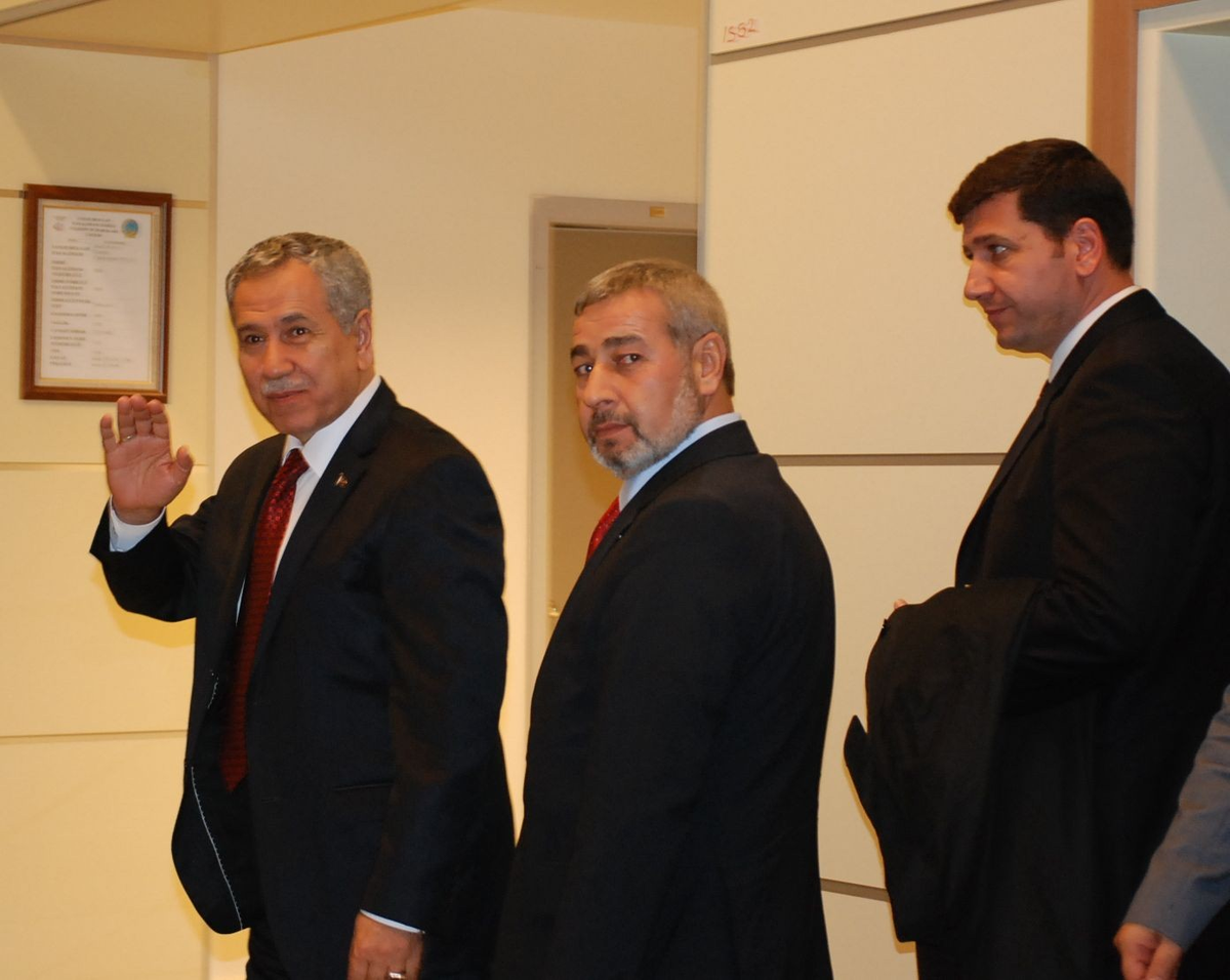 Arınç ve Şahin Ankara\'ya Gitti
