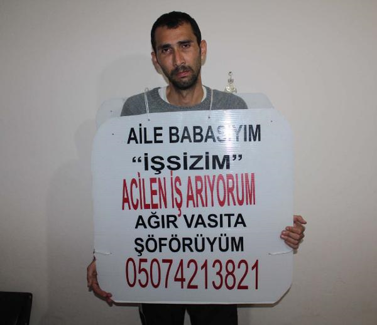 Boynunda Tabela İş Arıyor