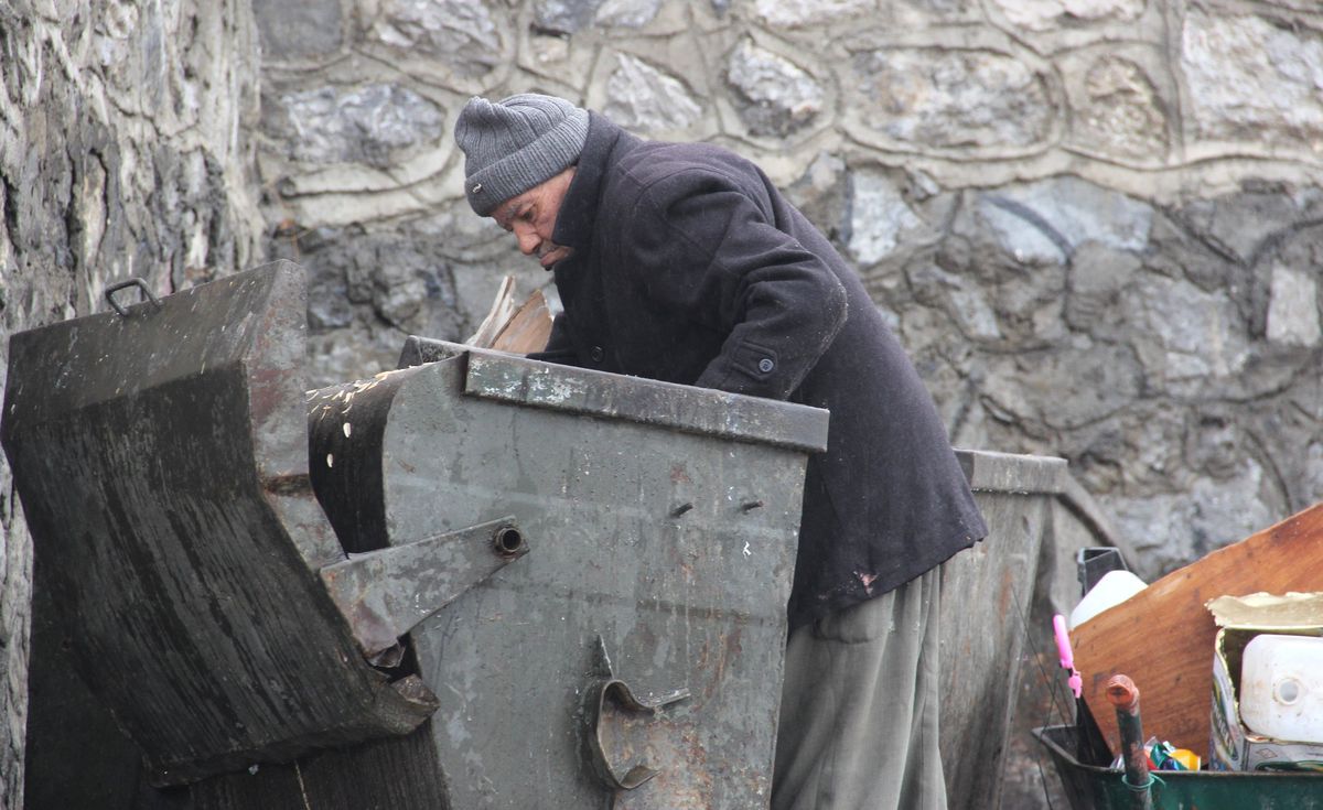 Dondurucu Soğukta Hurda Arayışı