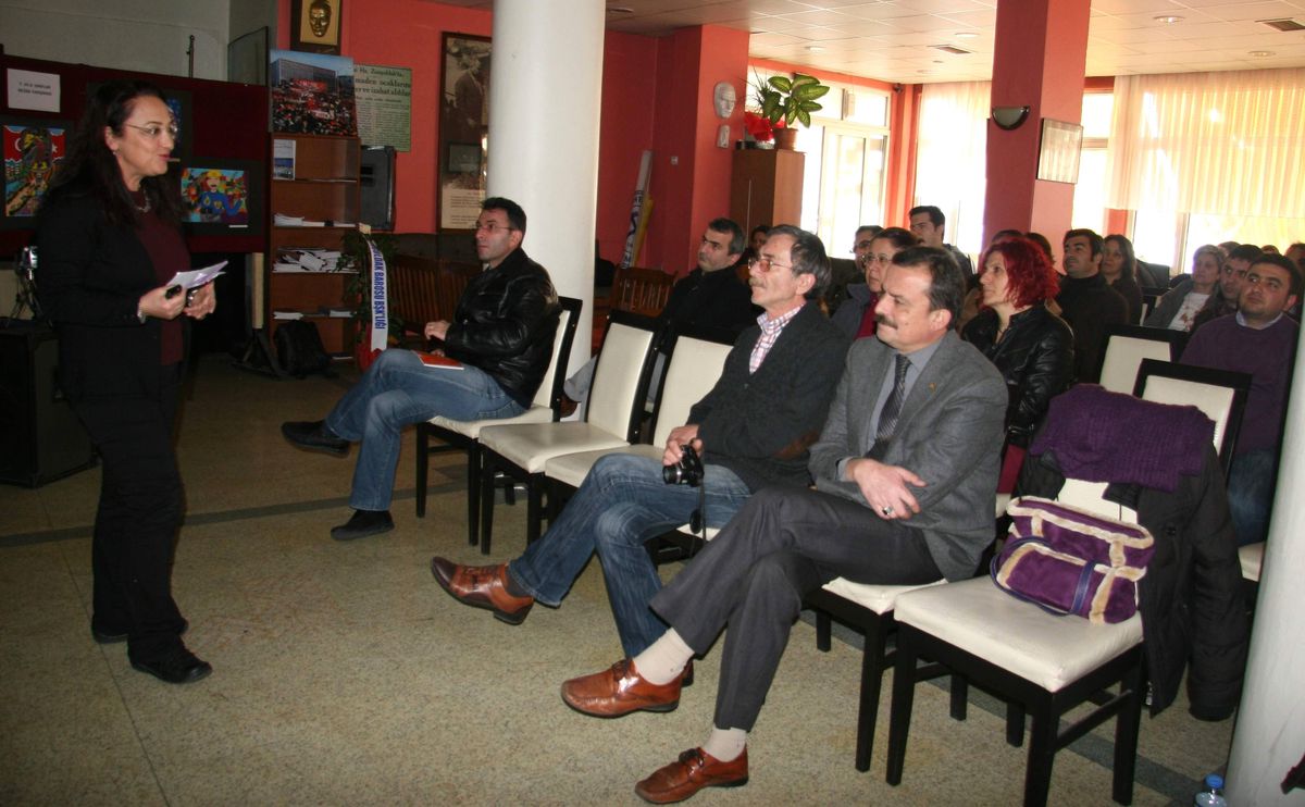 Eğitim-Sen Üyeleri Eğitildi