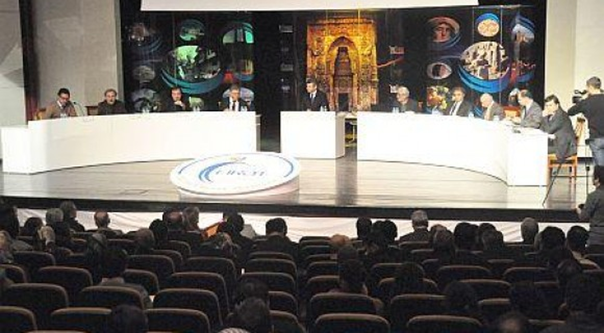"Eğitimde Model Arayışları"