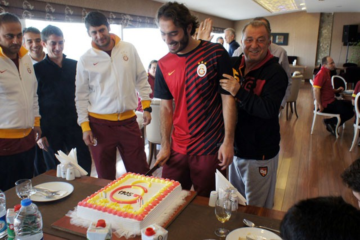 Hamit Altıntop\'a Sürpriz Doğum Günü