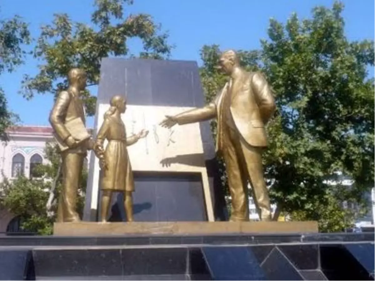 İbb\'den "Atatürk Anıtı" Açıklaması