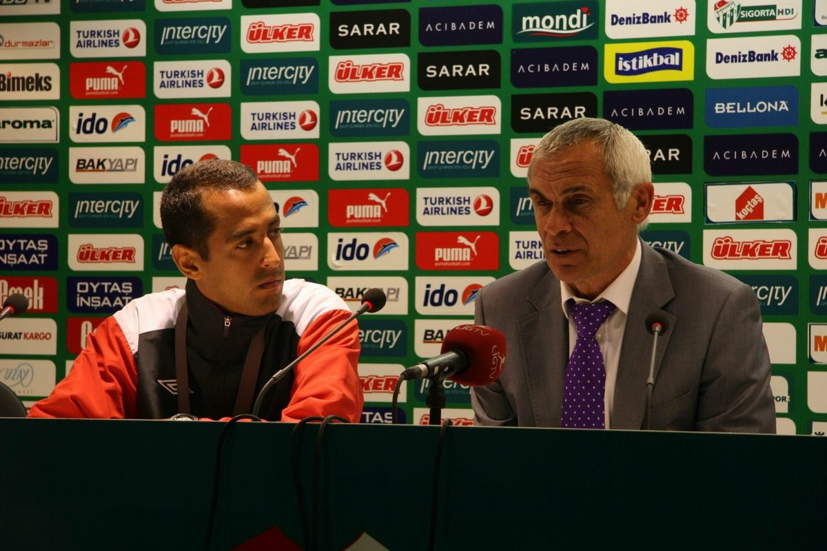 Orduspor Teknik Direktörü Hector Cuper: "Takım İçin Zor Bir Durum"