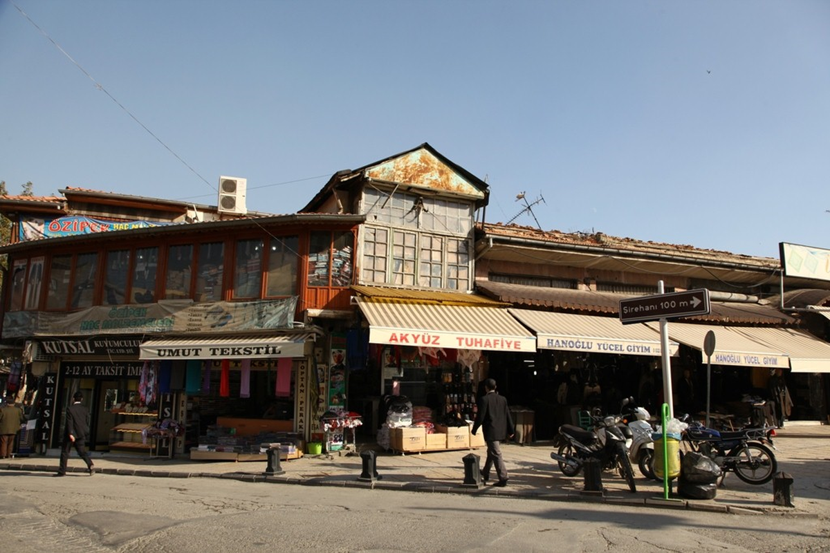 Osmanlı Eserleri Eski Kimliğine Kavuşuyor