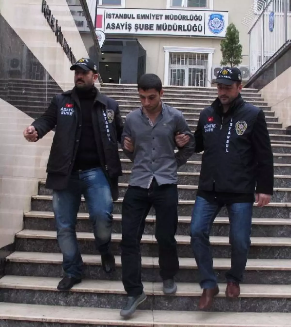 Polise Ateş Açanlar Yakalandı