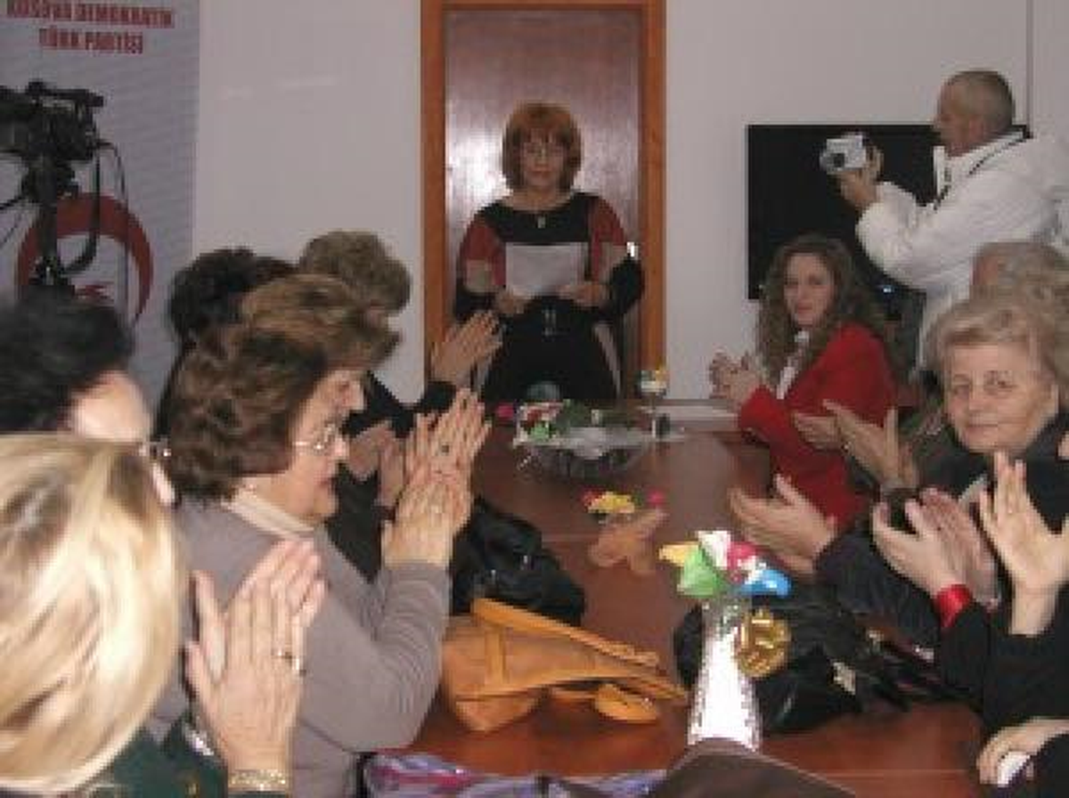 Priştine\'de Kültür - Eğitim Türk Kadın Derneği\'nin Açılışı Yapıldı
