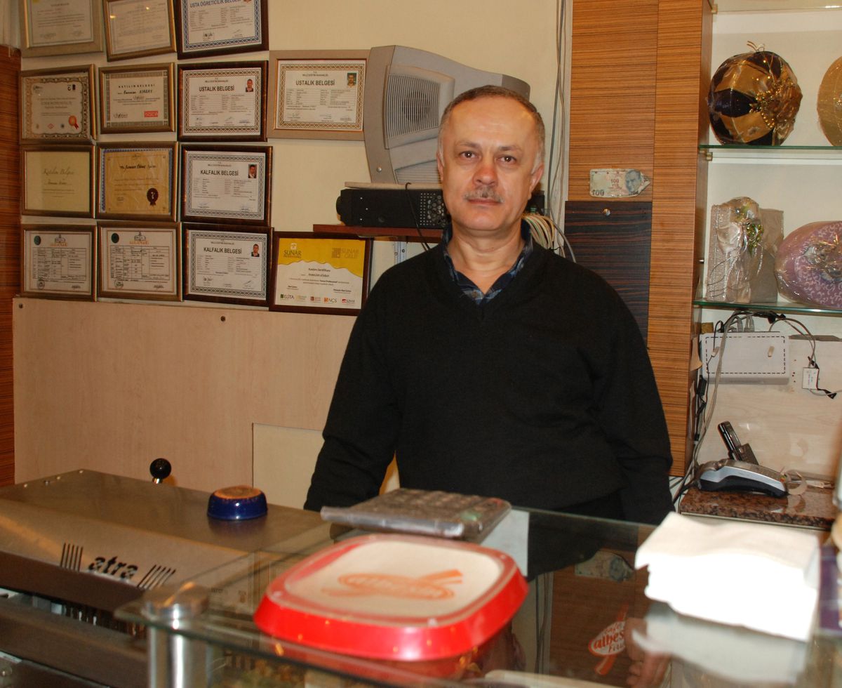 Sadaka Kutusunu Çaldı