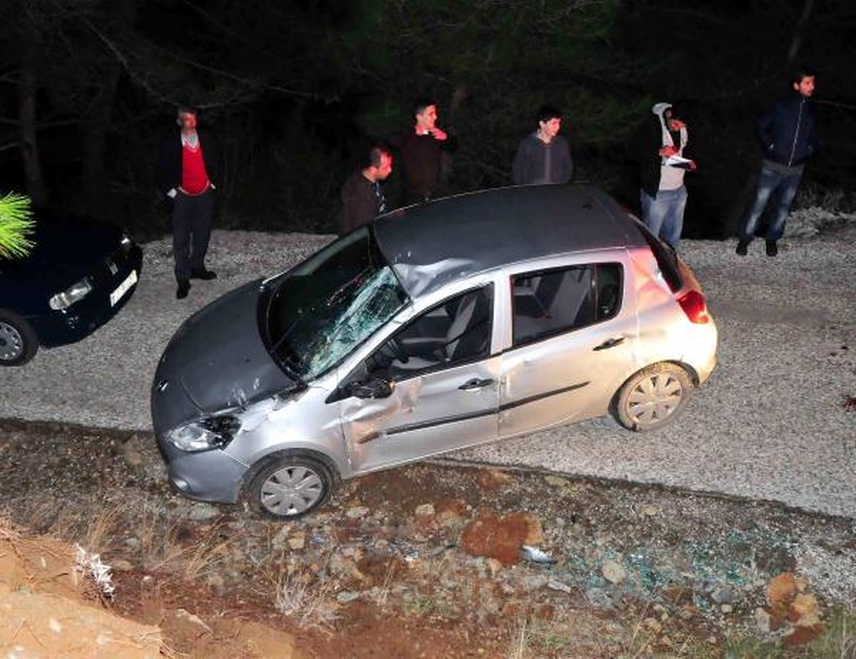 Acemi Sürücü Arkadaşının Otomobiliyle Takla Attı