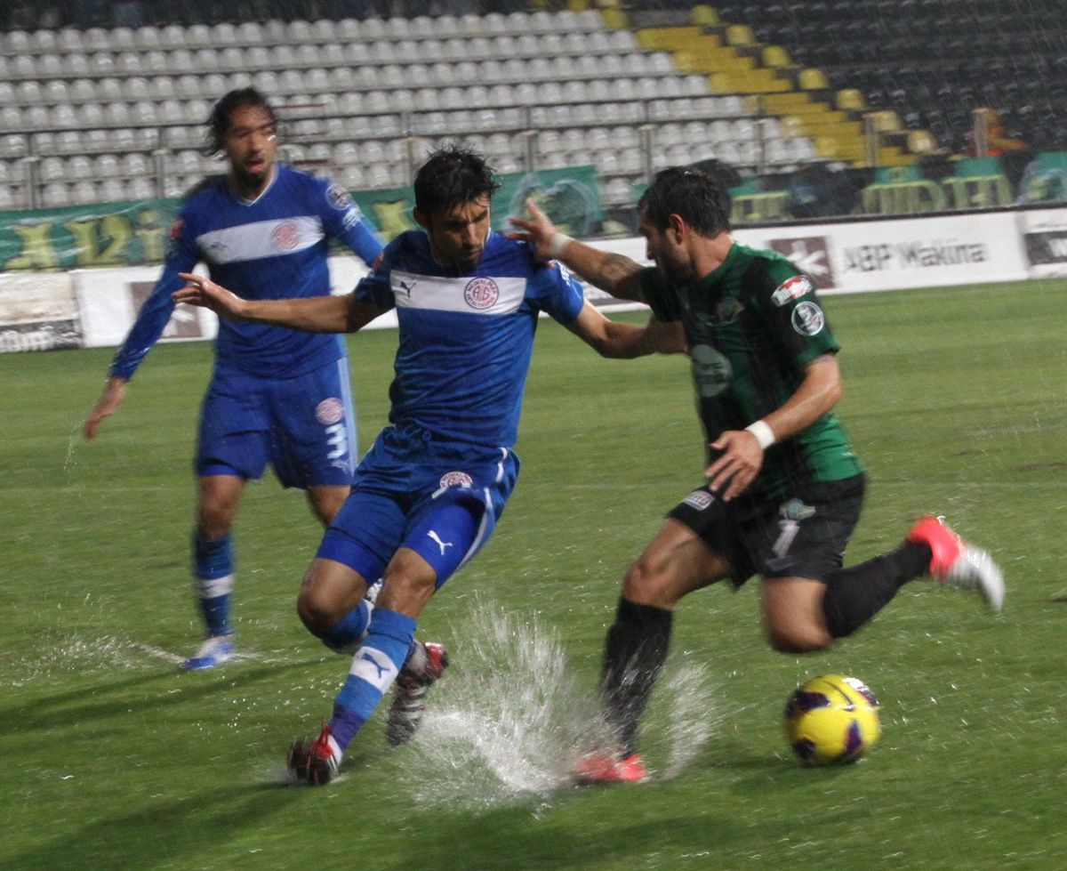 Akhisar-Antalya Maçı Tatil Edildi