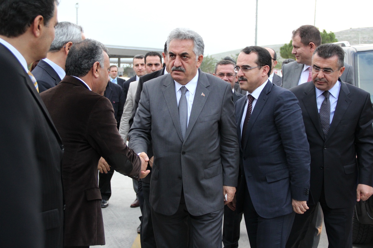 Bakanlar Yazıcı ve Ergin, Sınır Kapısında İnceleme Yaptı