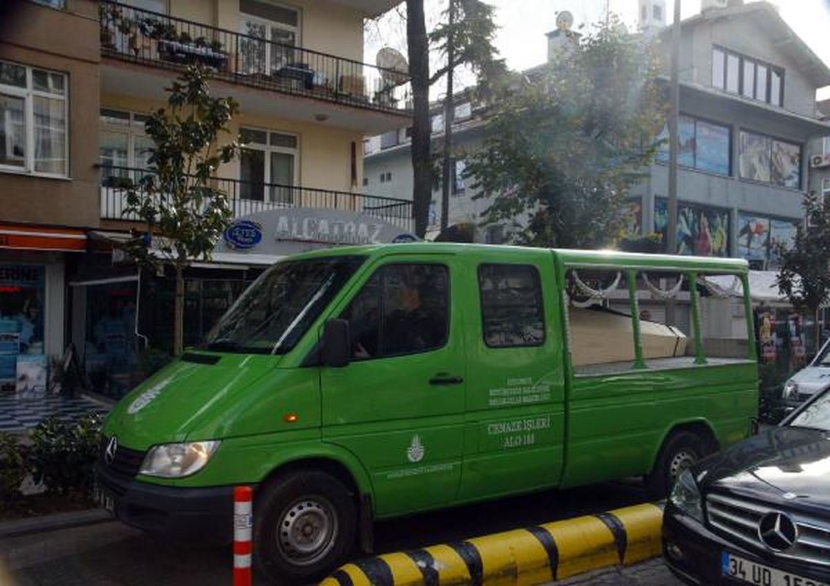 Emekli Pilot Yüzbaşı Evinde Ölü Bulundu